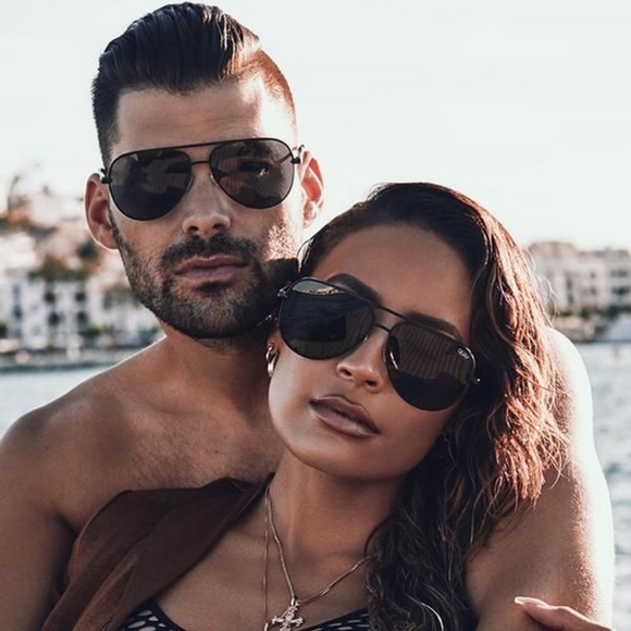 QUAY // desi perkins collab MINI black frames black polarized lens aviators - Picture 3 of 16